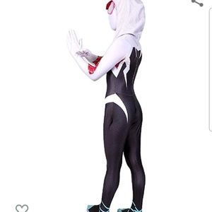 Gwen from spiderman spiderverse costume